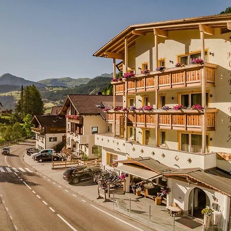 Hotel Edda Selva di Val Gardena Esterno foto